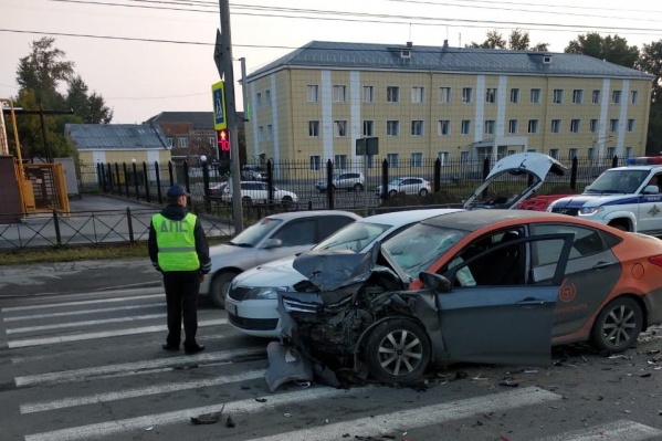 На месте ДТП работало несколько экипажей ДПС На месте ДТП работало несколько экипажей ДПС