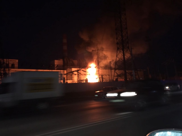Перед пожаром произошли два взрыва Перед пожаром произошли два взрыва