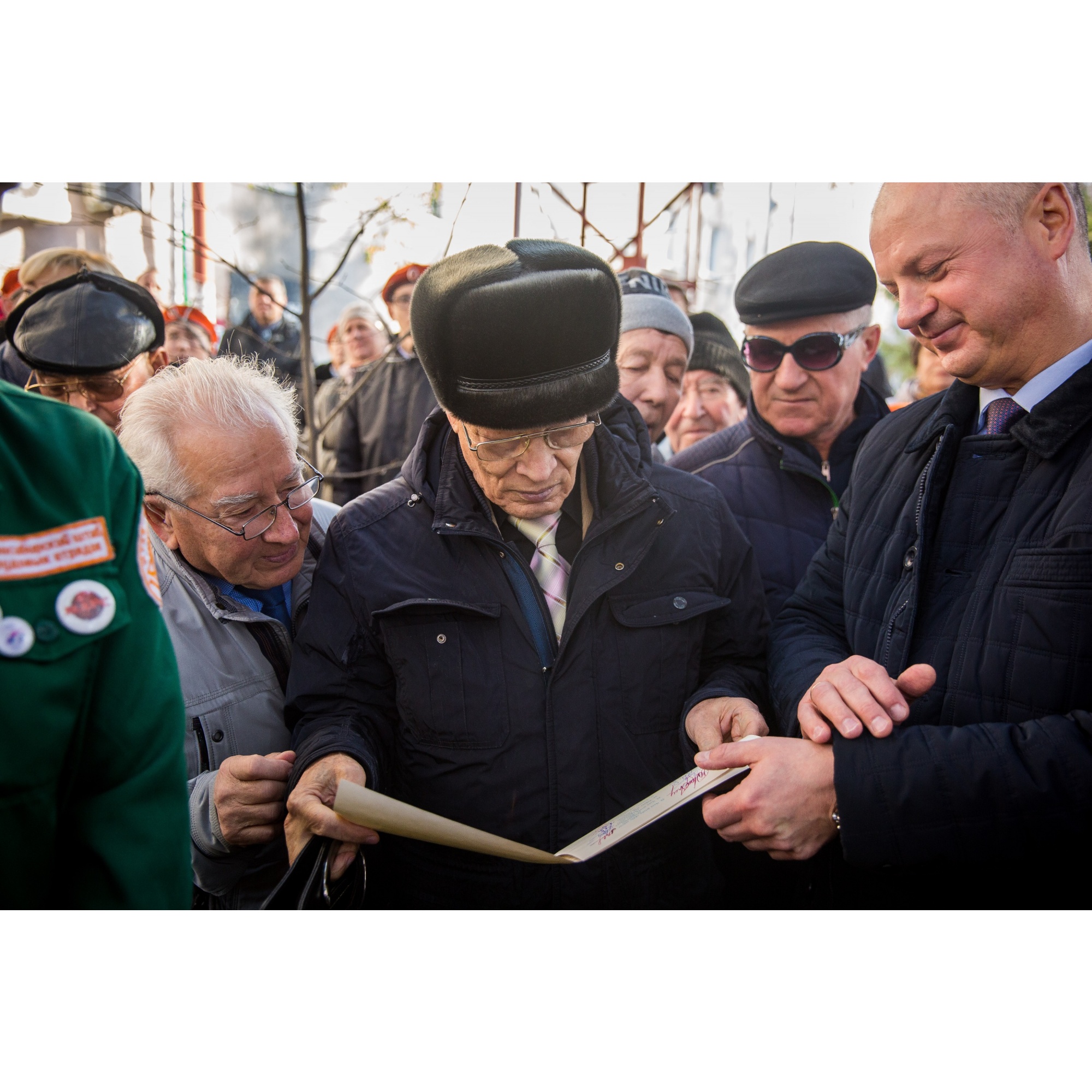Письмо и капсулу передадут в районный музей Письмо и капсулу передадут в районный музей