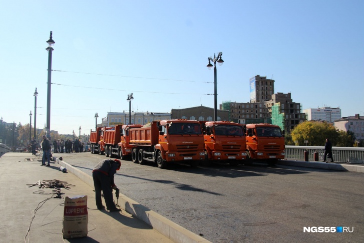 Испытания моста подходят к мосту Испытания моста подходят к мосту