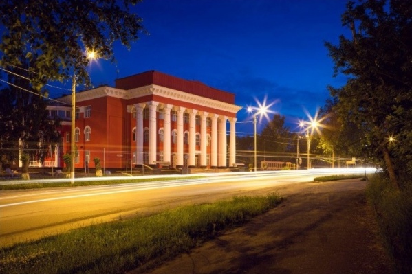 Улицу хотят превратить в почти киношную, в духе советских фильмов Улицу хотят превратить в почти киношную, в духе советских фильмов 