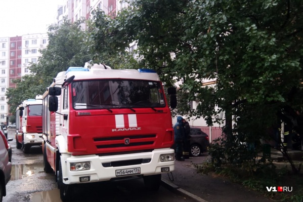 Приямок шахты лифта загорелся в доме по улице Рихарда Зорге Приямок шахты лифта загорелся в доме по улице Рихарда Зорге
