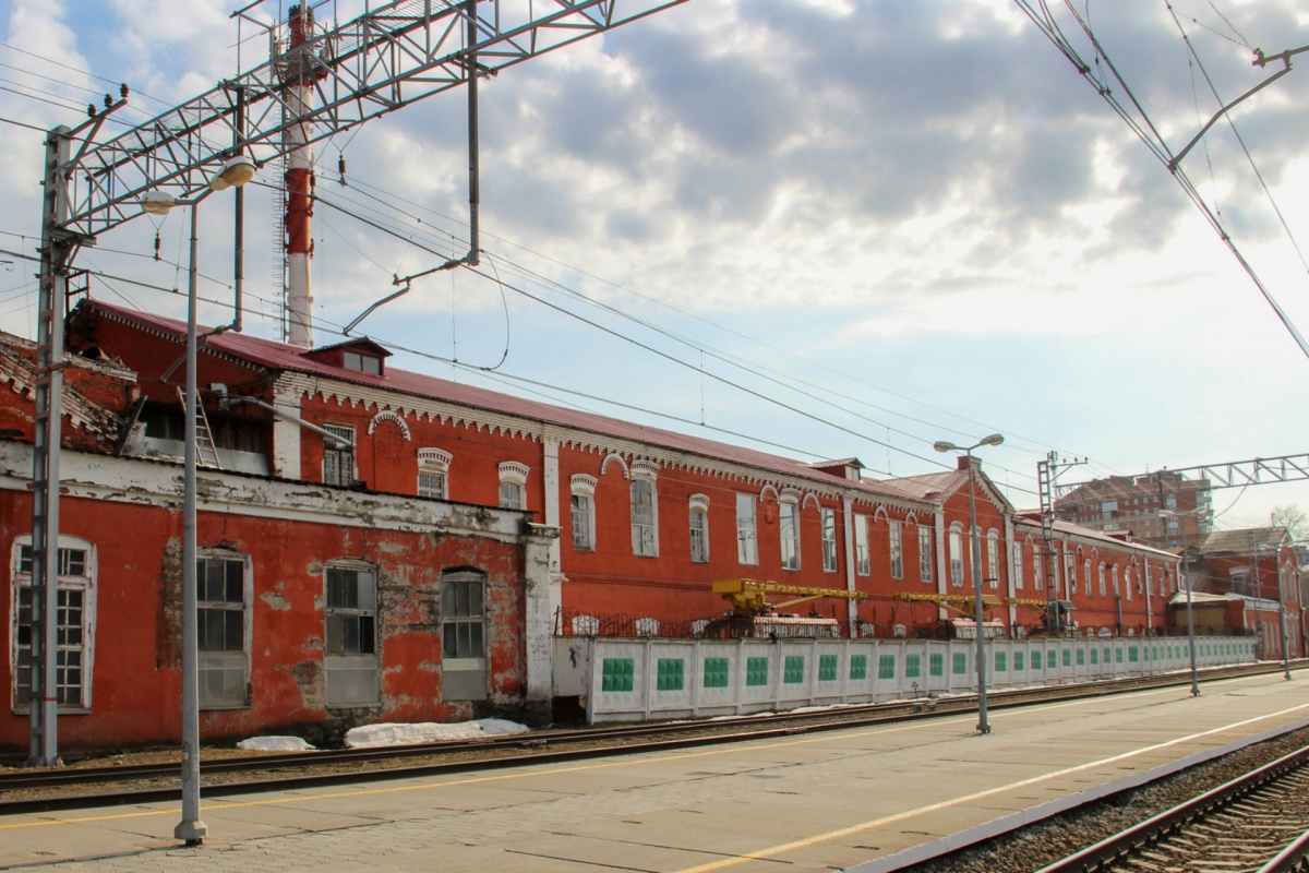Губернатор говорит, что все работники завода будут трудоустроены Губернатор говорит, что все работники завода будут трудоустроены