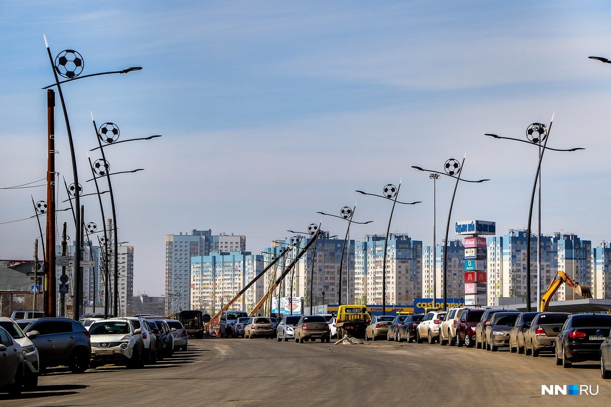 Назначен очередной срок — территория на улице Самаркандской почти готова