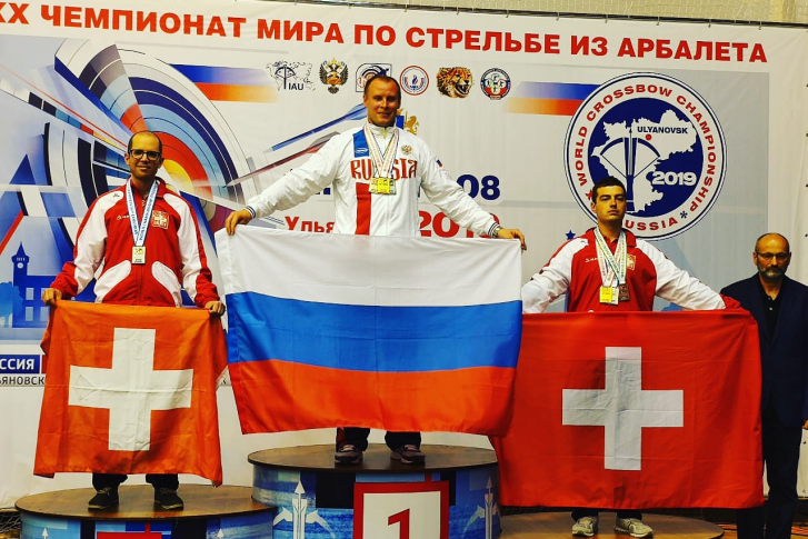 Впервые за 11 лет выступлений Станислав Кузнецов стал чемпионом мира — да ещё и дважды Впервые за 11 лет выступлений Станислав Кузнецов стал чемпионом мира — да ещё и дважды
