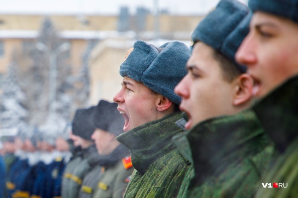 Скажем хором: «24 февраля на работу не надо!» Скажем хором: «24 февраля на работу не надо!»