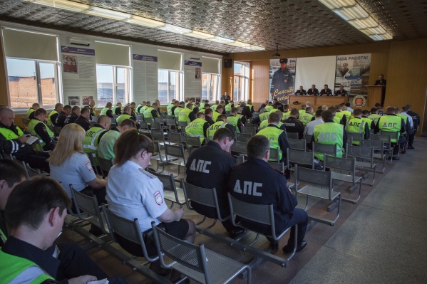 Автоинспекторы отправятся в рейд уже ближайшей ночью Автоинспекторы отправятся в рейд уже ближайшей ночью
