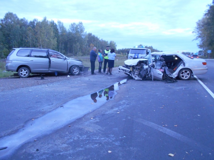 Пожилой мужчина вилял у обочины и напугал девушку-водителя Пожилой мужчина вилял у обочины и напугал девушку-водителя