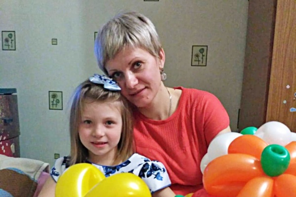 Светлана со своей дочерью Ульяной Светлана со своей дочерью Ульяной