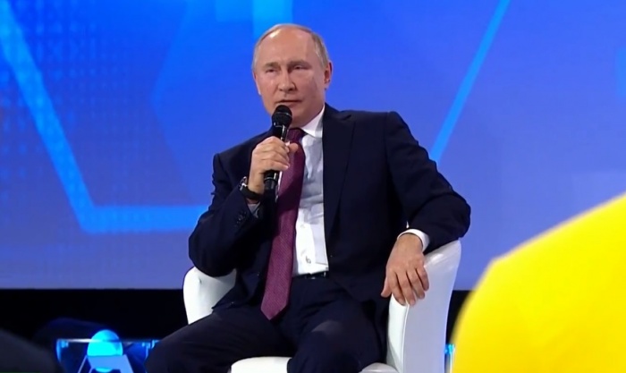 Президент выступил с лекцией перед школьниками Президент выступил с лекцией перед школьниками