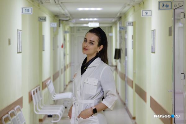 Анастасия Липатникова уже четвёртый год работает в кожно-венерологическом диспансере Анастасия Липатникова уже четвёртый год работает в кожно-венерологическом диспансере
