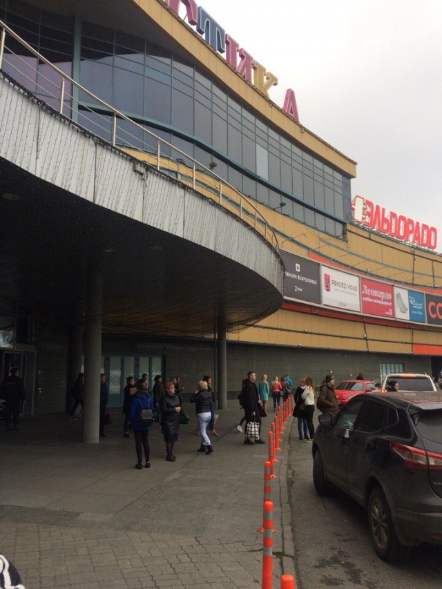 Волна эвакуации в Нижнем Новгороде накрыла вузы и торговые центры. Следим онлайн