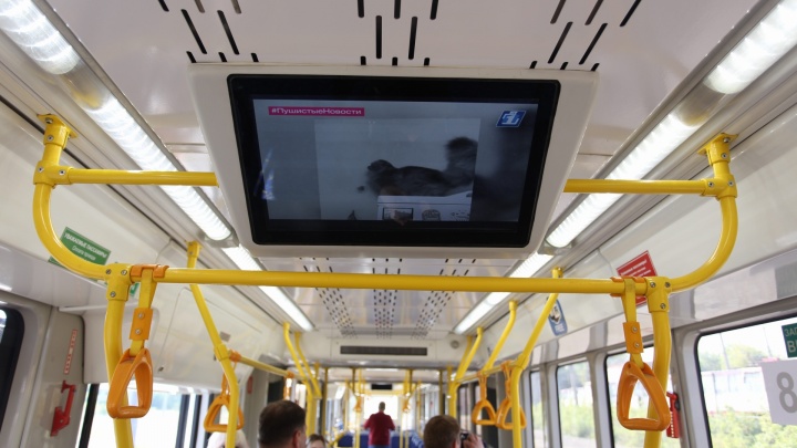 Вагон новостей: челябинцам презентовали трамвай с медиакомплексом на 309 пассажиров