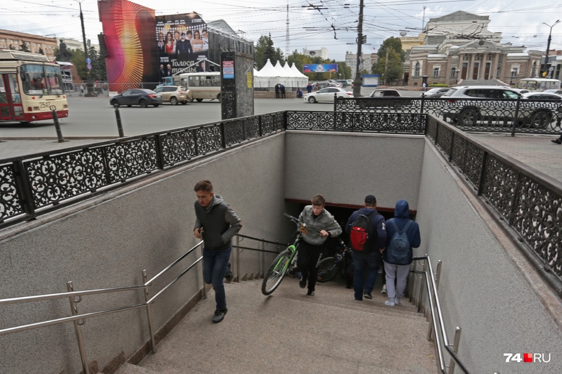 переход последние новости. копылова 74. пешеходный переход новосибирск часовня. пешеход переходит в неположенном месте. переход челябинск.