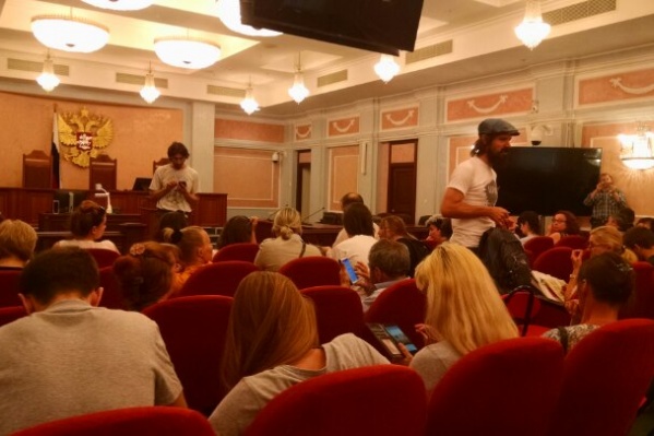 Быть ли референдуму, решит Верховный суд Быть ли референдуму, решит Верховный суд