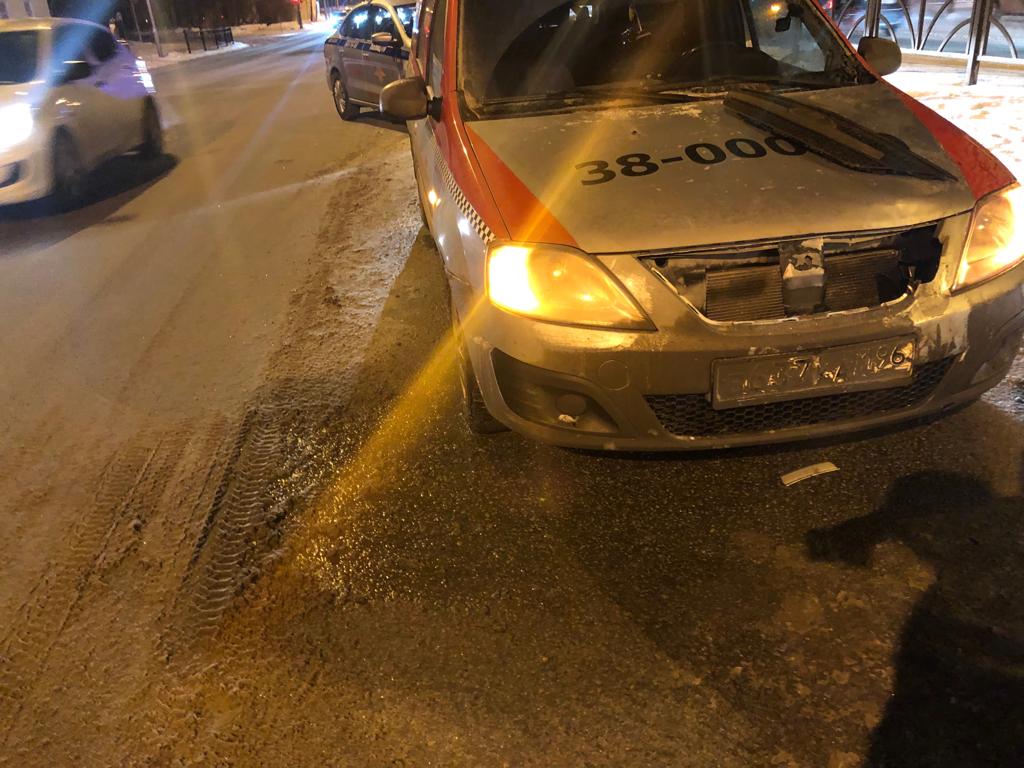Водитель
начал тормозить, но избежать наезда не смог Водитель
начал тормозить, но избежать наезда не смог