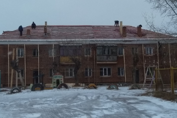 Дом построили в 1961 году. Его должны были отремонтировать к приезду президента Дом построили в 1961 году. Его должны были отремонтировать к приезду президента