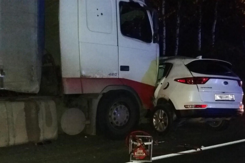 Водитель, выезжавший с АЗС на Богородской трассе, не уступил дорогу фуре и погиб