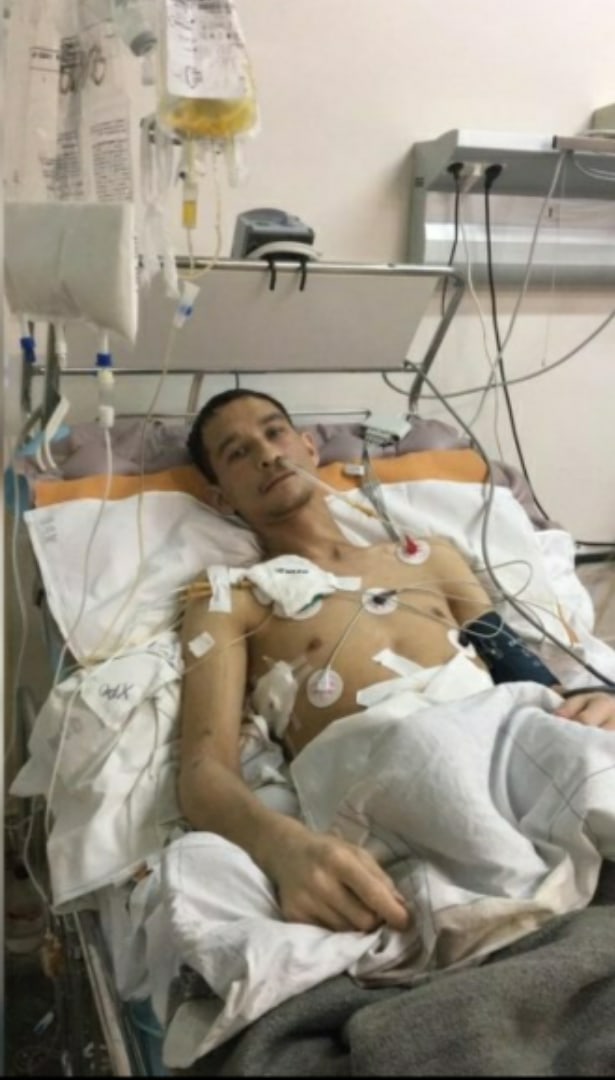 Пока молодой отец на больничной койке, его жена и семимесячный ребенок остаются без финансовой поддержки Пока молодой отец на больничной койке, его жена и семимесячный ребенок остаются без финансовой поддержки