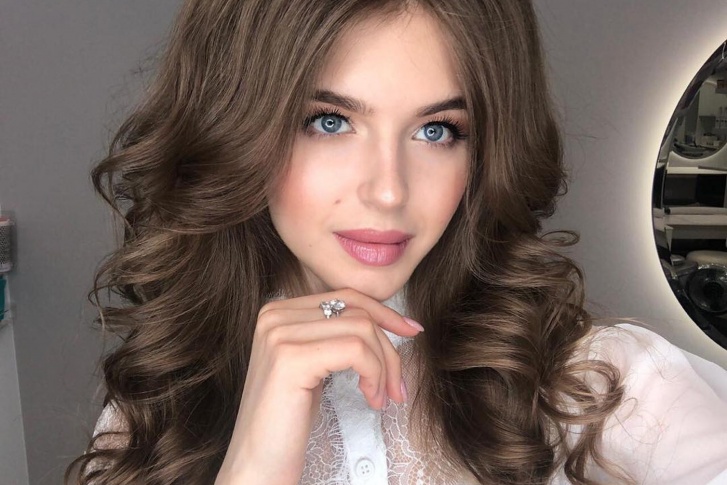 Алина родилась в Ростове, переехала в Азов, а теперь учится в Москве Алина родилась в Ростове, переехала в Азов, а теперь учится в Москве