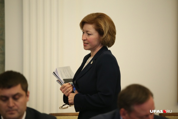Ленара Иванова отметила, что федеральный бюджет мало помогает в снабжении Ленара Иванова отметила, что федеральный бюджет мало помогает в снабжении