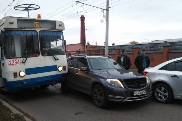 Обстоятельства ДТП выясняются Обстоятельства ДТП выясняются