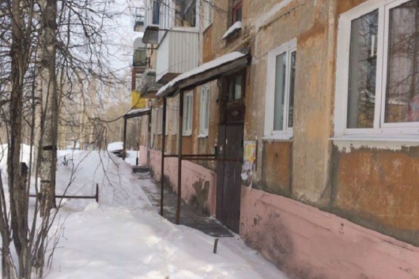 Дому, в котором произошло ЧП, уже пятьдесят лет Дому, в котором произошло ЧП, уже пятьдесят лет