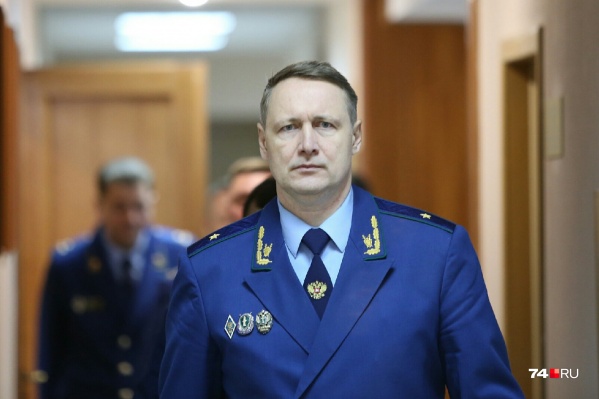 Виталий Лопин объявил об отмене постановления об отказе в возбуждении дела по поборам в школе № 13 Виталий Лопин объявил об отмене постановления об отказе в возбуждении дела по поборам в школе № 13