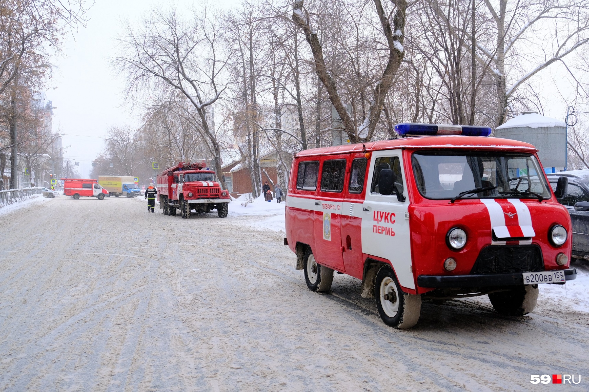 По вызову приехали экстренные службы По вызову приехали экстренные службы