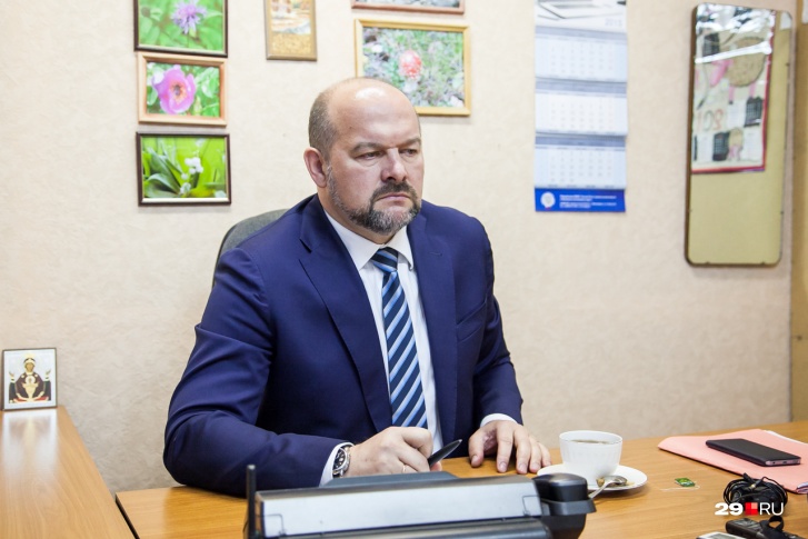 В Кремле считают, что причина не столько в Шиесе, сколько в плохой работе внутриполитических блоков региона В Кремле считают, что причина не столько в Шиесе, сколько в плохой работе внутриполитических блоков региона