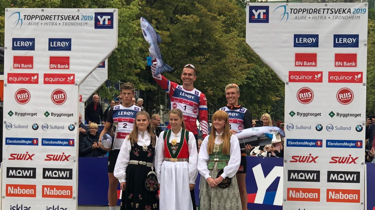 «Обошёл трёхкратного чемпиона»: лыжник Александр Большунов стал победителем на фестивале в Норвегии