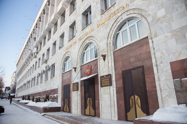 Сейчас ребенок находится на попечении бабушки Сейчас ребенок находится на попечении бабушки