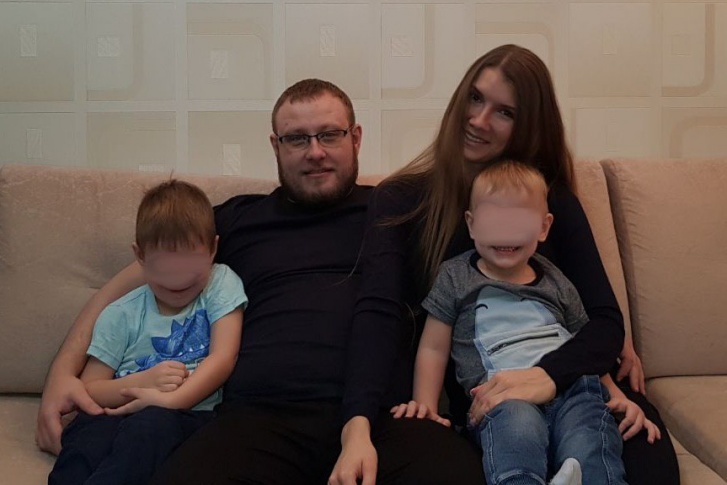 Андрей Каковкин с семьей Андрей Каковкин с семьей
