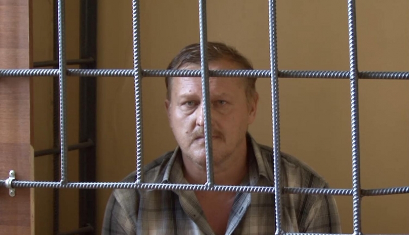 Воровавшего награды у ветеранов «писателя» в Волгограде приговорили к двум годам колонии