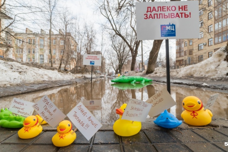 Эту дорогу должны отремонтировать Эту дорогу должны отремонтировать
