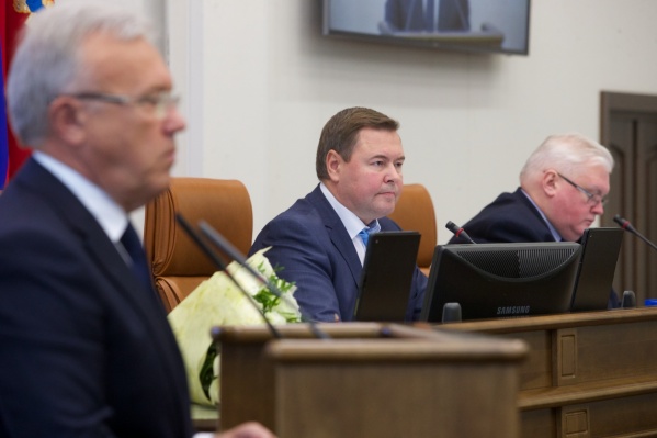 Депутаты принялись рассматривать бюджет Красноярского края Депутаты принялись рассматривать бюджет Красноярского края