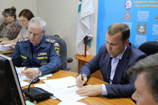 Врио губернатора Вадим Шумков считает, что работа по выявлению виноватых недостаточна Врио губернатора Вадим Шумков считает, что работа по выявлению виноватых недостаточна