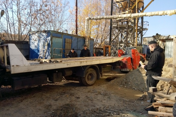 Технику продадут, чтобы рассчитаться с банком Технику продадут, чтобы рассчитаться с банком