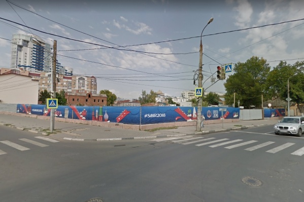 Площадку уже давно готовят под стройку Площадку уже давно готовят под стройку