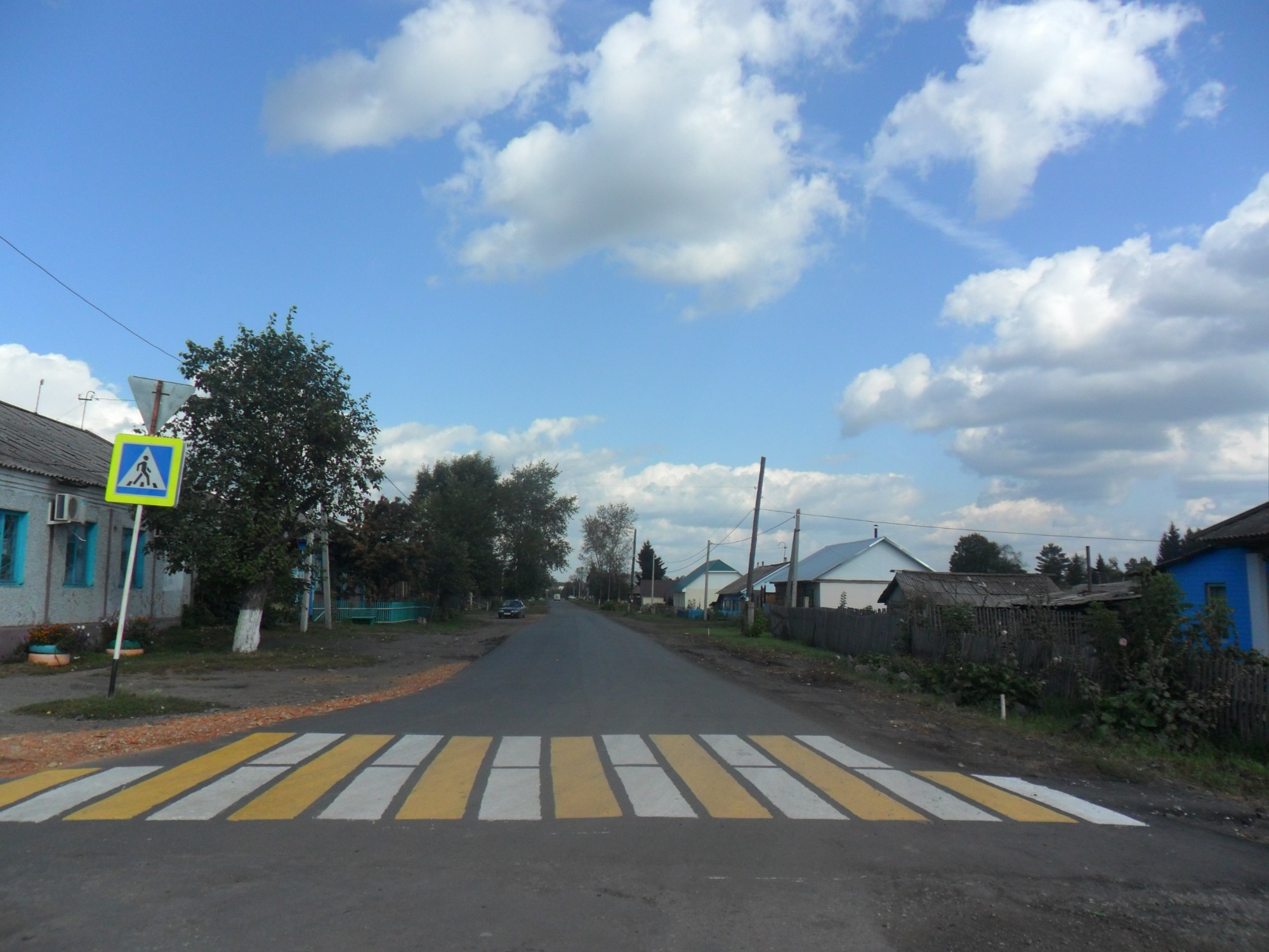 Погода в колосовке омской. Село Колосовка Колосовский район. Деревня Колосовка Омская область. Село Колосовка гостиница. Колосовка фото.