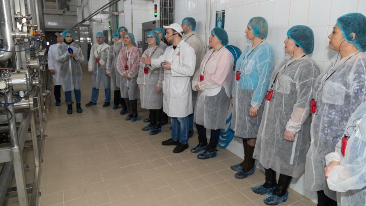 «Чисто как в роддоме»: специалисты отрасли посетили Архангельский молокозавод