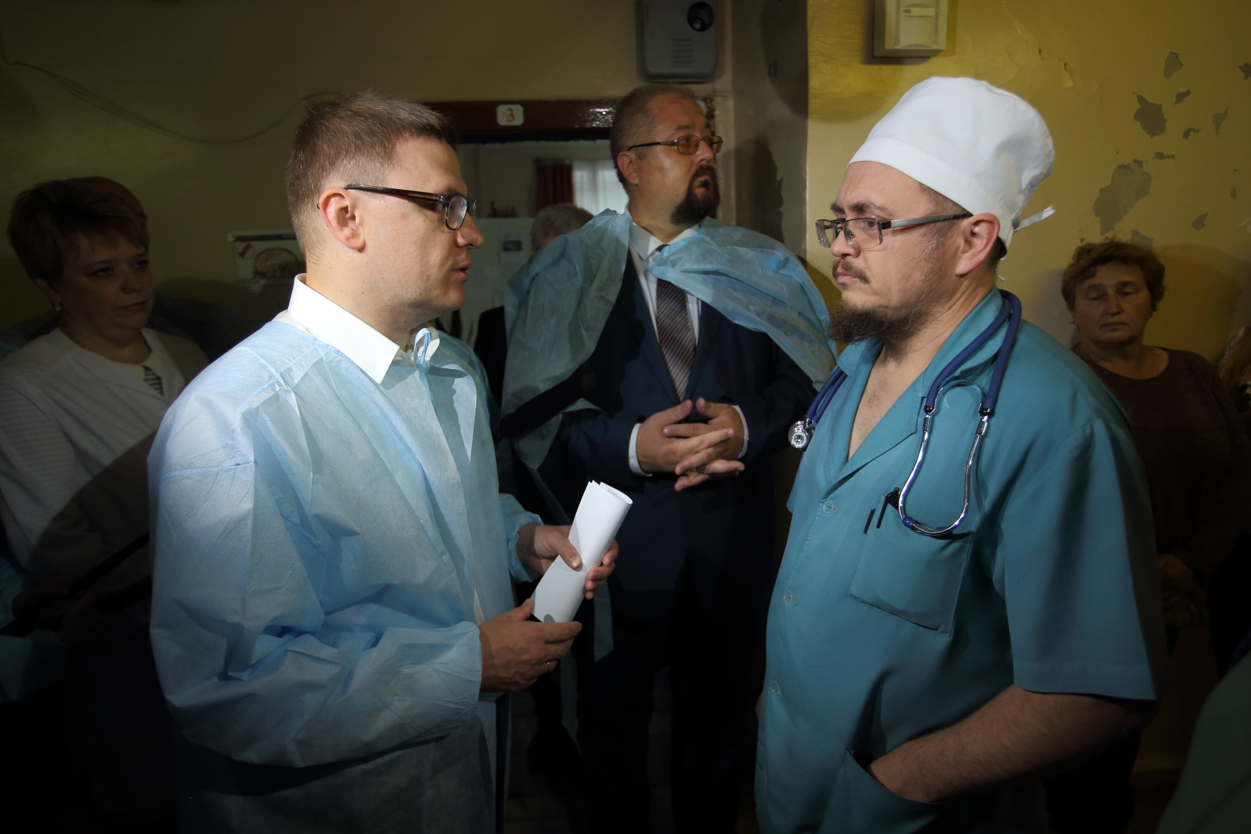 Алексей Текслер побывал в медсанчасти во время визита в Трёхгорный... Алексей Текслер побывал в медсанчасти во время визита в Трёхгорный...