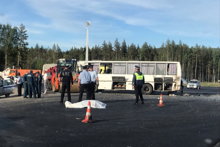 Авария на М-5, унёсшая жизни двух человек, произошла 19 июня под Златоустом Авария на М-5, унёсшая жизни двух человек, произошла 19 июня под Златоустом