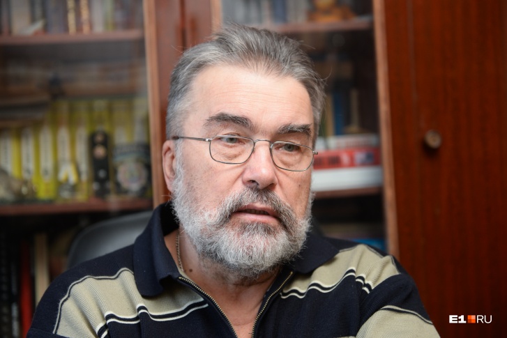 Владимир Ефимов — участник штурма Белого дома, он был командиром объединенного сводного отряда Свердловской области