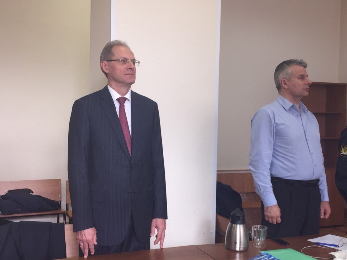 Василий Юрченко и один из его адвокатов Александр Балян во время оглашения приговора Василий Юрченко и один из его адвокатов Александр Балян во время оглашения приговора