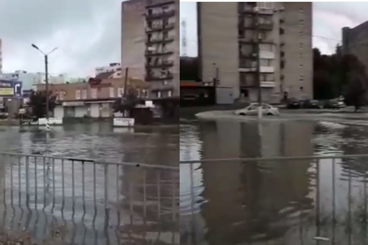Затопило одну из главных улиц Таганрога Затопило одну из главных улиц Таганрога