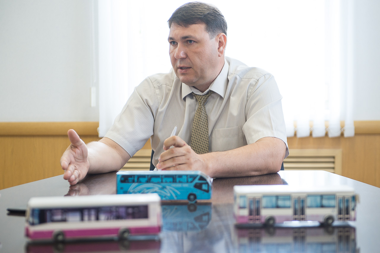 Ранее Максим Кичеев отвечал за работу с нелегальными маршрутками Ранее Максим Кичеев отвечал за работу с нелегальными маршрутками