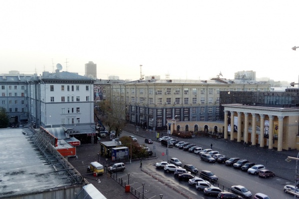 Накануне в Новосибирске шёл мокрый снег, а сегодня утром несколько минут — обычный снегопад Накануне в Новосибирске шёл мокрый снег, а сегодня утром несколько минут — обычный снегопад