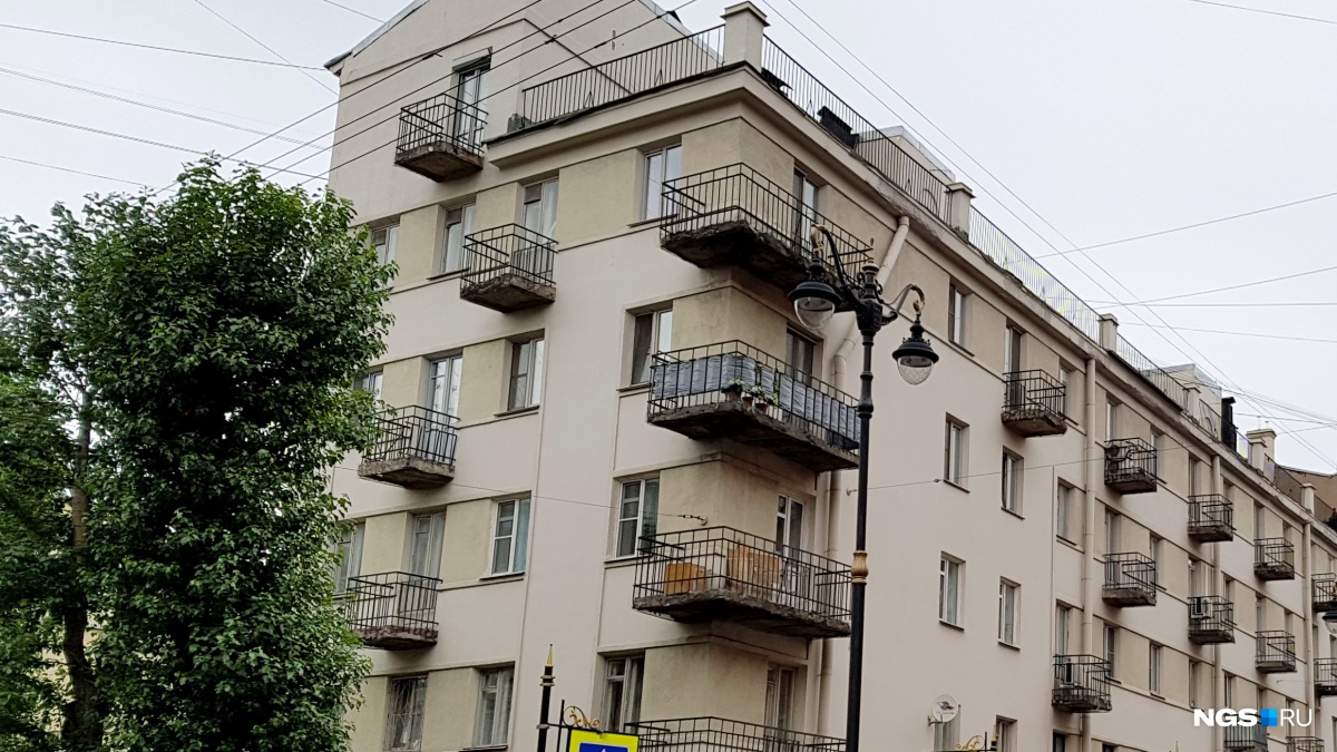 Где находится этот знаменитый образец конструктивизма? И что в нём, собственно, особенного?