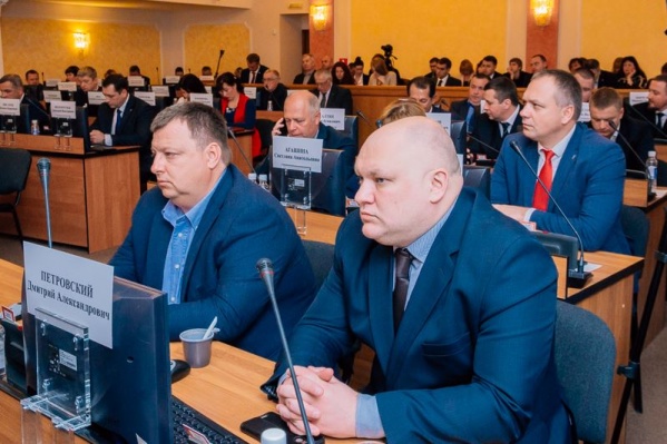 Депутат Дмитрий Петровский больше не входит во фракцию «Единой России» в муниципалитете Ярославля Депутат Дмитрий Петровский больше не входит во фракцию «Единой России» в муниципалитете Ярославля